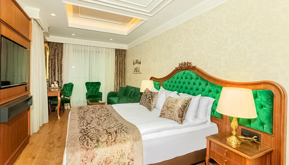 هتل موکارناس پرا استانبول